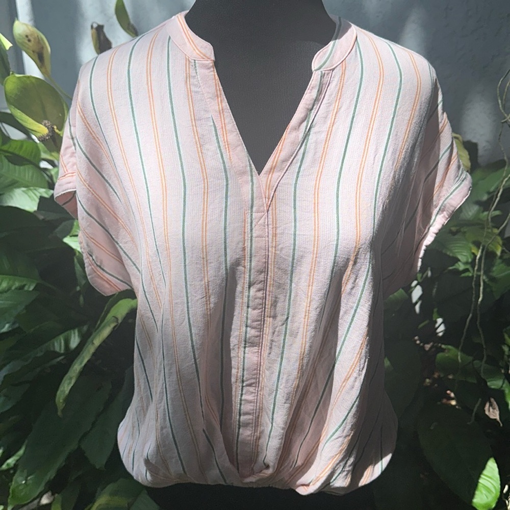 Casual top by Universal Thread Goods Co